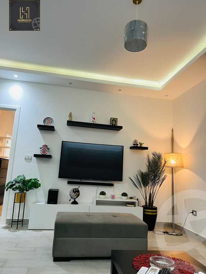 https://aqarmap.com.eg/en/listing/6184293-for-rent-cairo-new-cairo-compounds-hyde-park-centre-ville-hyde-park