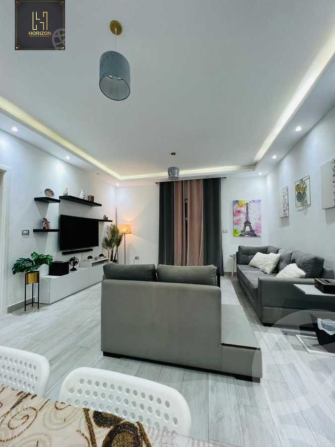 https://aqarmap.com.eg/en/listing/6184293-for-rent-cairo-new-cairo-compounds-hyde-park-centre-ville-hyde-park