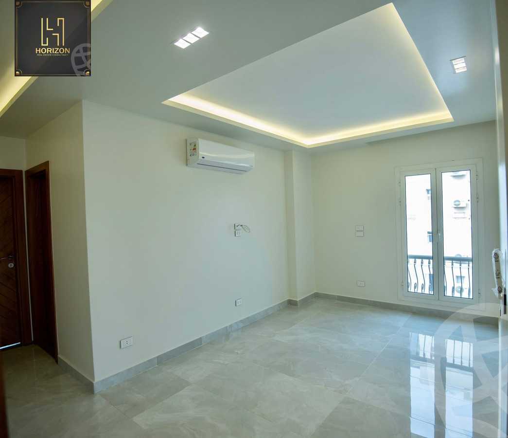 https://aqarmap.com.eg/en/listing/6209416-for-rent-cairo-new-cairo-compounds-mountain-view-hyde-park