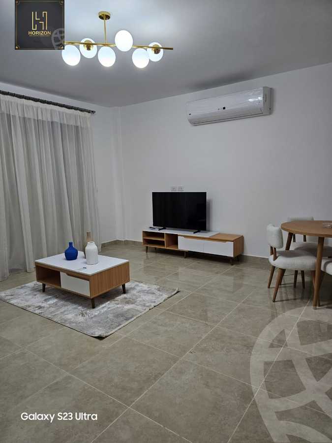 https://aqarmap.com.eg/en/listing/6209847-for-rent-cairo-new-cairo-compounds-fifth-square