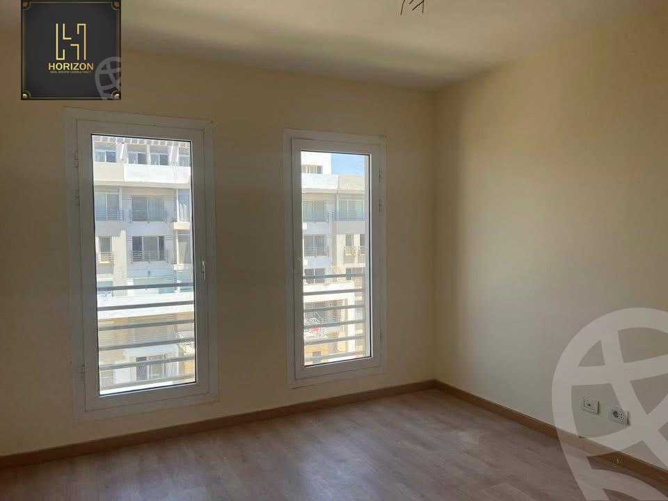 https://aqarmap.com.eg/ar/listing/6227826-for-rent-cairo-new-cairo-compounds-hyde-park-hpr-hyde-park