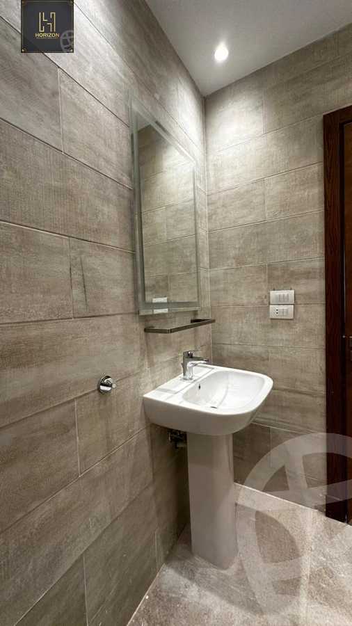 https://aqarmap.com.eg/en/listing/6234644-for-rent-cairo-new-cairo-compounds-villette-kmbwnd-sky-kwndwz-swdyk-villette