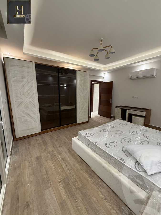 https://aqarmap.com.eg/en/listing/6239150-for-rent-cairo-new-cairo-compounds-hyde-park-centre-ville-hyde-park