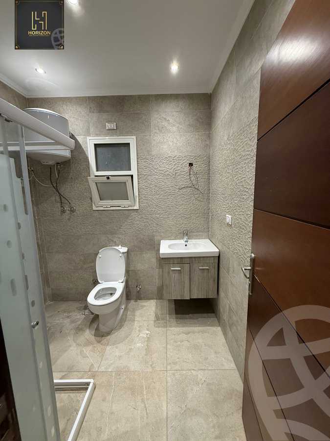 https://aqarmap.com.eg/en/listing/6239150-for-rent-cairo-new-cairo-compounds-hyde-park-centre-ville-hyde-park