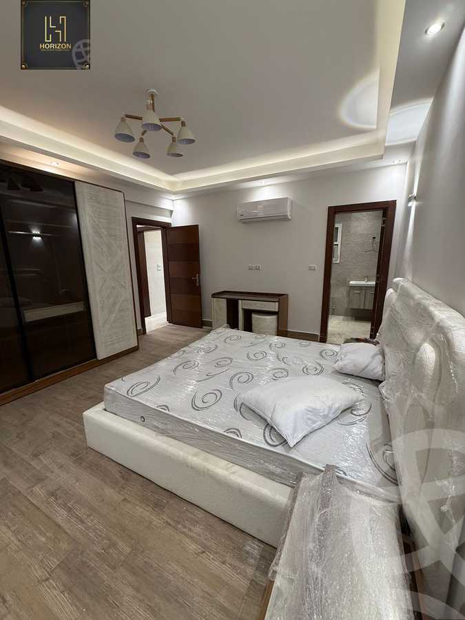 https://aqarmap.com.eg/en/listing/6239150-for-rent-cairo-new-cairo-compounds-hyde-park-centre-ville-hyde-park