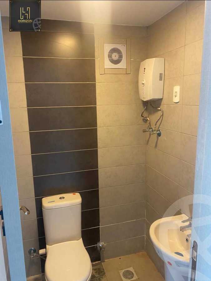 https://aqarmap.com.eg/ar/listing/6241428-for-rent-cairo-new-cairo-compounds-bznys-bls-ktlyst-llttwyr