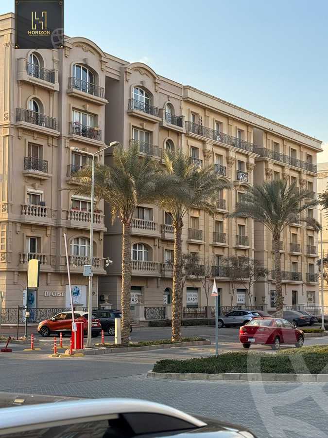 https://aqarmap.com.eg/ar/listing/6242437-for-sale-cairo-new-cairo-compounds-hyde-park-centre-ville-hyde-park
