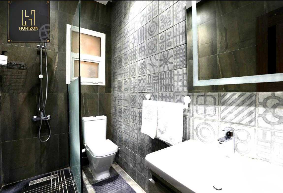https://aqarmap.com.eg/ar/listing/6248420-for-sale-cairo-new-cairo-compounds-hyde-park-centre-ville-hyde-park