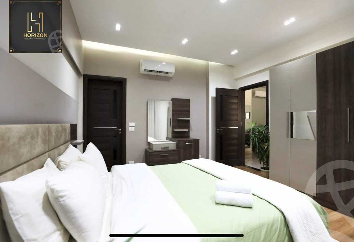 https://aqarmap.com.eg/ar/listing/6248420-for-sale-cairo-new-cairo-compounds-hyde-park-centre-ville-hyde-park