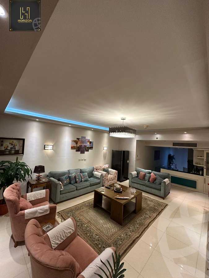 https://aqarmap.com.eg/en/listing/6257083-for-rent-cairo-new-cairo-compounds-porto-cairo-mall