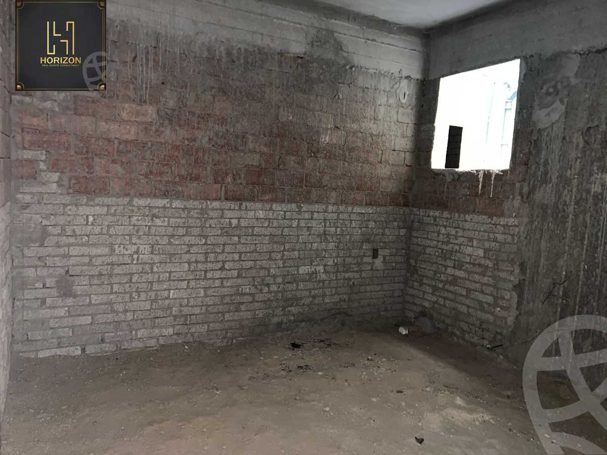https://aqarmap.com.eg/en/listing/6257501-for-sale-cairo-new-cairo-compounds-loaloat-new-cairo