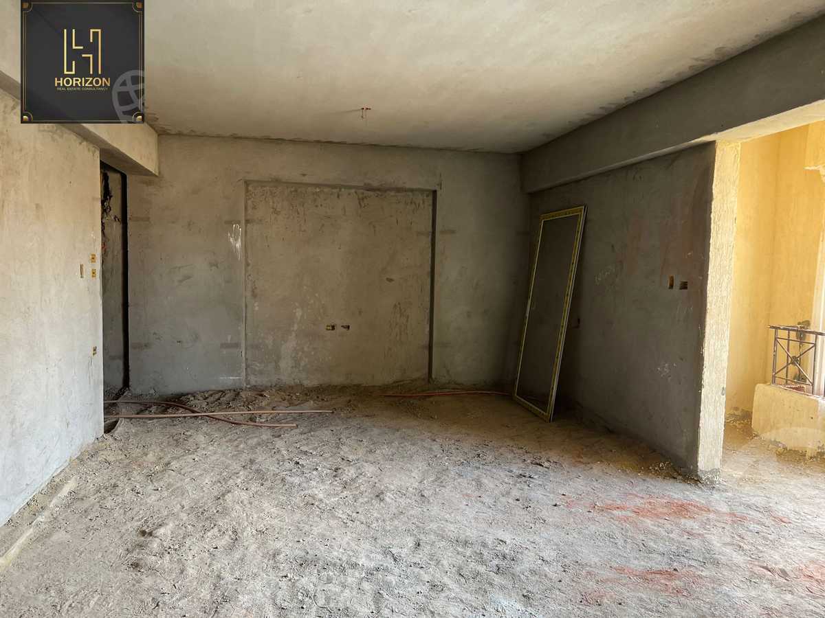 https://aqarmap.com.eg/en/listing/6257501-for-sale-cairo-new-cairo-compounds-loaloat-new-cairo