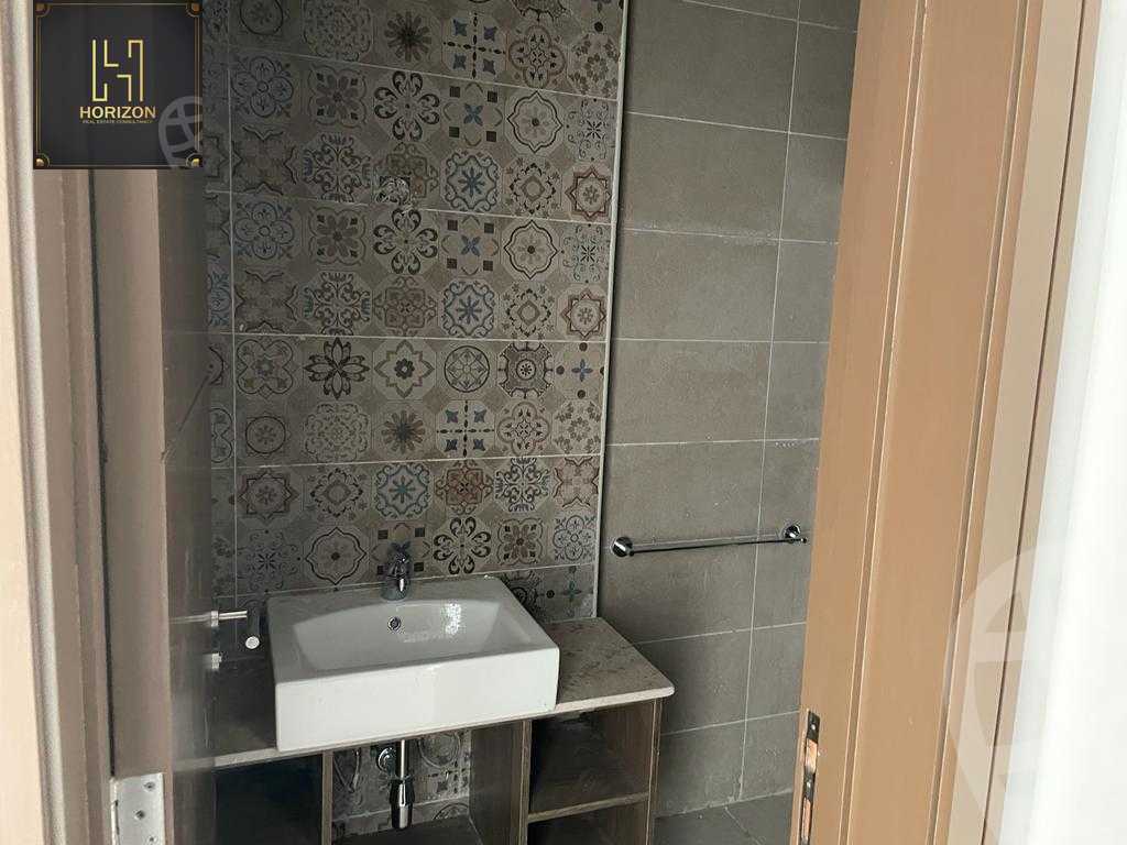 https://aqarmap.com.eg/en/listing/6280351-for-rent-cairo-new-cairo-compounds-fifth-square