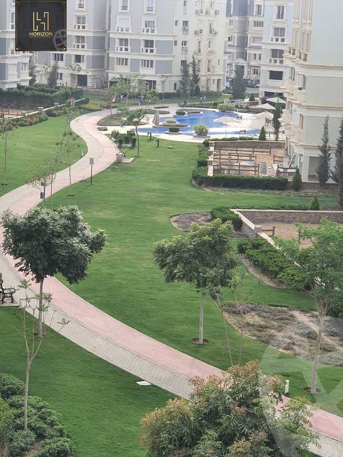 https://aqarmap.com.eg/ar/listing/6283252-for-rent-cairo-new-cairo-compounds-mountain-view-hyde-park