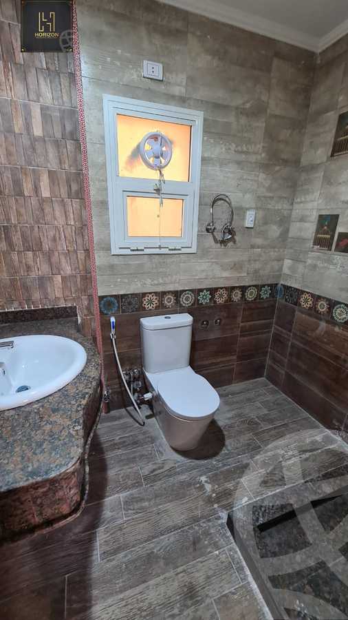 https://aqarmap.com.eg/en/listing/6286532-for-rent-cairo-new-cairo-compounds-hyde-park-centre-ville-hyde-park