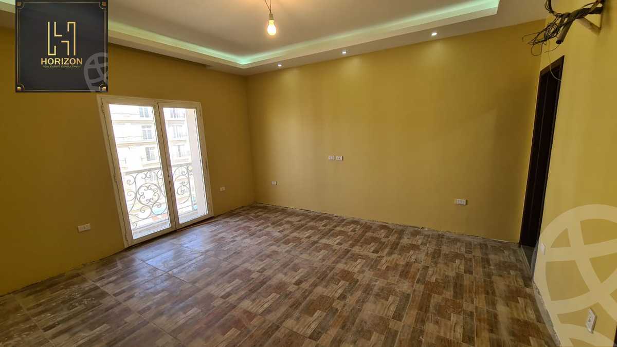 https://aqarmap.com.eg/en/listing/6286532-for-rent-cairo-new-cairo-compounds-hyde-park-centre-ville-hyde-park