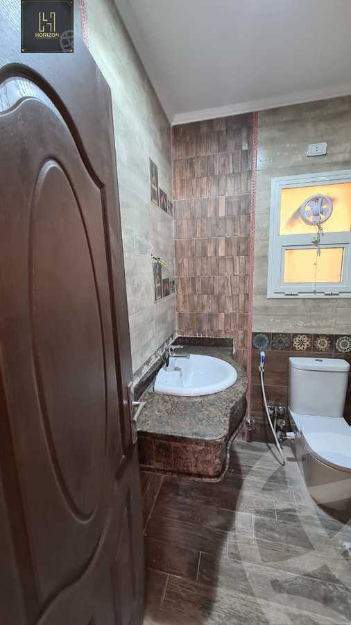 https://aqarmap.com.eg/en/listing/6286532-for-rent-cairo-new-cairo-compounds-hyde-park-centre-ville-hyde-park