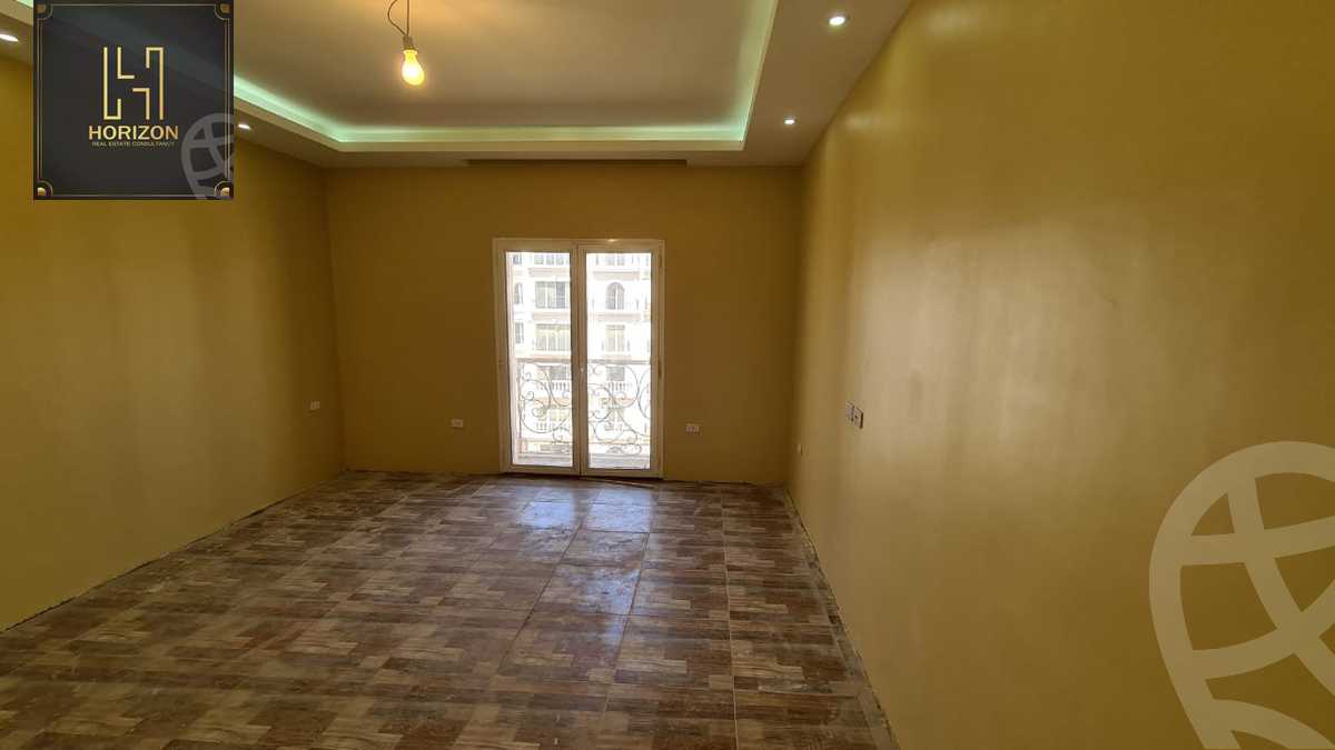 https://aqarmap.com.eg/en/listing/6286532-for-rent-cairo-new-cairo-compounds-hyde-park-centre-ville-hyde-park