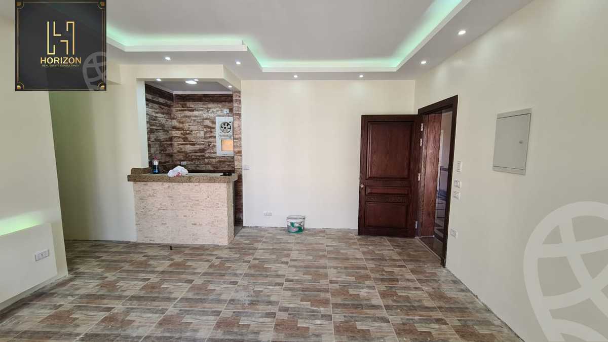 https://aqarmap.com.eg/en/listing/6286532-for-rent-cairo-new-cairo-compounds-hyde-park-centre-ville-hyde-park
