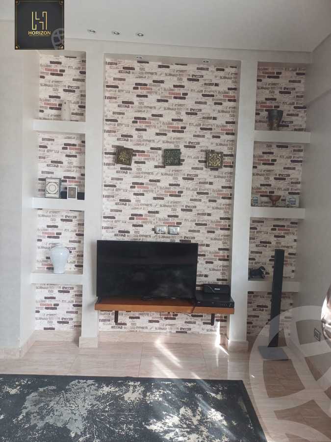 https://aqarmap.com.eg/ar/listing/6303970-for-rent-cairo-new-cairo-compounds-kmbwnd-fyldj-jyt-blm-hylz
