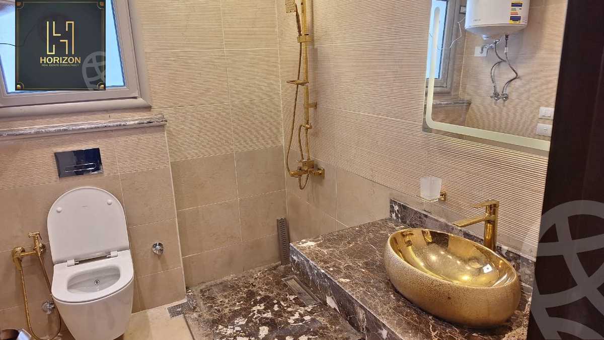 https://aqarmap.com.eg/en/listing/6310052-for-rent-cairo-new-cairo-compounds-galleria-moon-valley