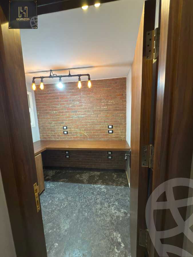 https://aqarmap.com.eg/en/listing/6320247-for-sale-cairo-new-cairo-compounds-hyde-park-centre-ville-hyde-park