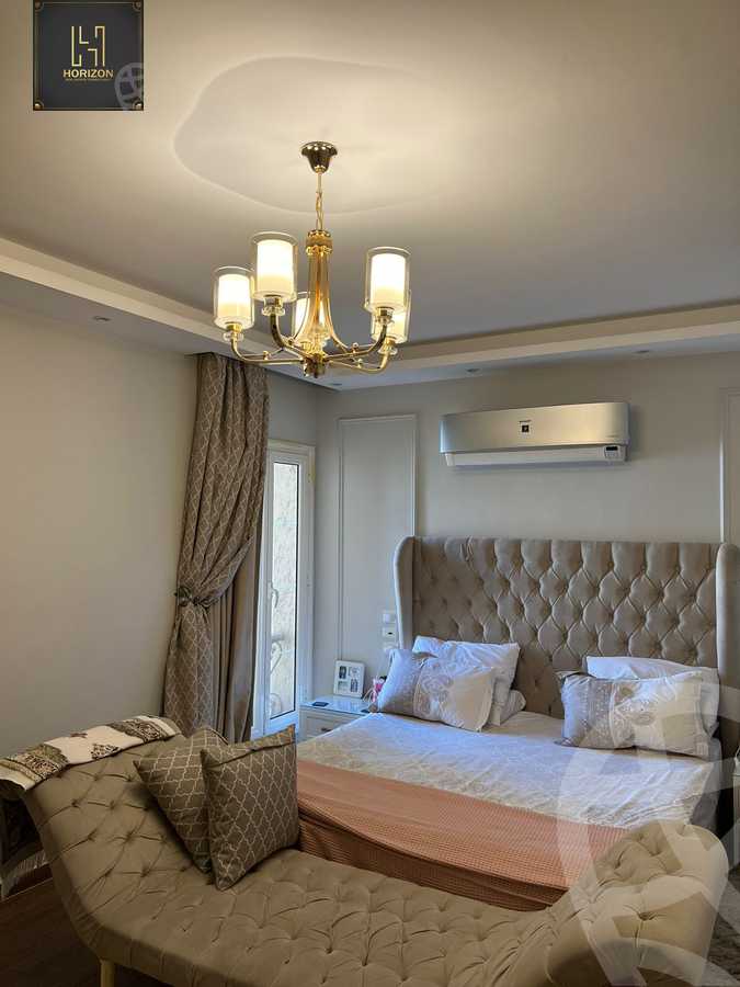 https://aqarmap.com.eg/ar/listing/6327861-for-sale-cairo-new-cairo-compounds-mountain-view-hyde-park