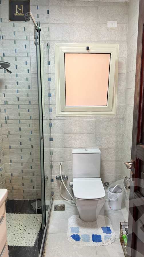 https://aqarmap.com.eg/ar/listing/6327861-for-sale-cairo-new-cairo-compounds-mountain-view-hyde-park
