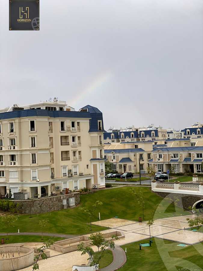 https://aqarmap.com.eg/ar/listing/6327861-for-sale-cairo-new-cairo-compounds-mountain-view-hyde-park