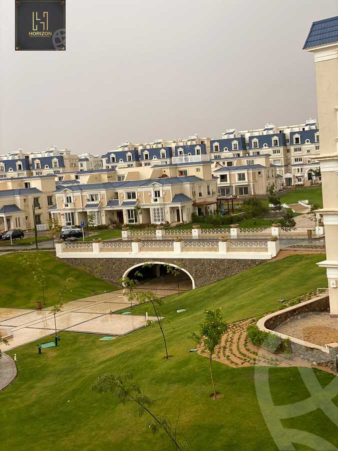 https://aqarmap.com.eg/ar/listing/6327861-for-sale-cairo-new-cairo-compounds-mountain-view-hyde-park