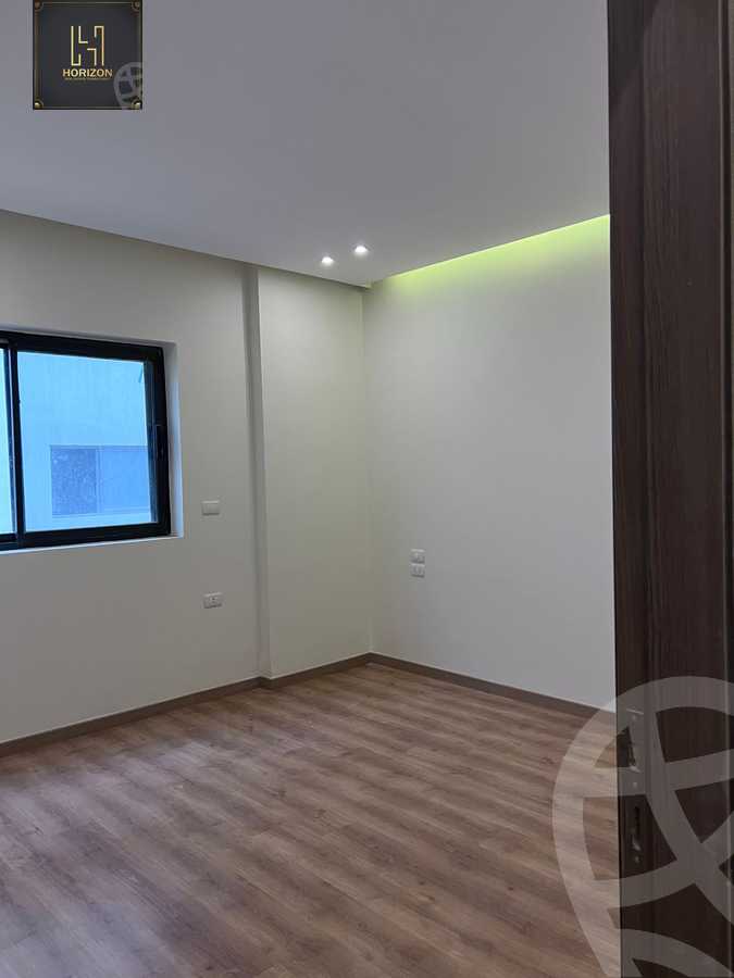 https://aqarmap.com.eg/en/listing/6339886-for-rent-cairo-new-cairo-compounds-lakeview-residence