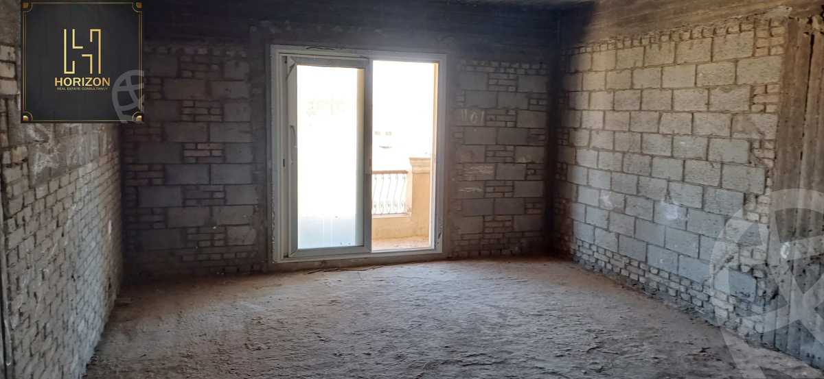 https://aqarmap.com.eg/ar/listing/6356546-for-sale-cairo-new-cairo-compounds-mountain-view-hyde-park