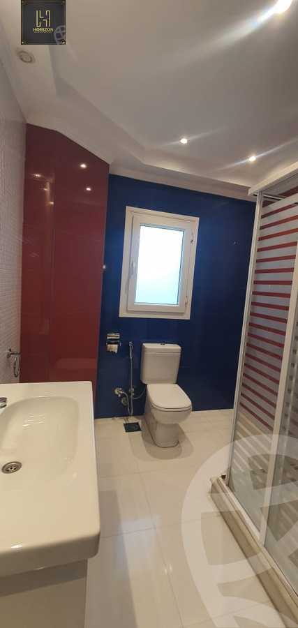 https://aqarmap.com.eg/en/listing/6356851-for-rent-cairo-new-cairo-compounds-mountain-view-1