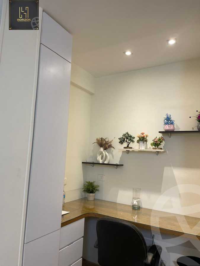https://aqarmap.com.eg/ar/listing/6363496-for-rent-cairo-new-cairo-compounds-hyde-park-centre-ville-hyde-park