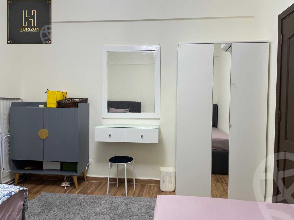 https://aqarmap.com.eg/ar/listing/6363496-for-rent-cairo-new-cairo-compounds-hyde-park-centre-ville-hyde-park