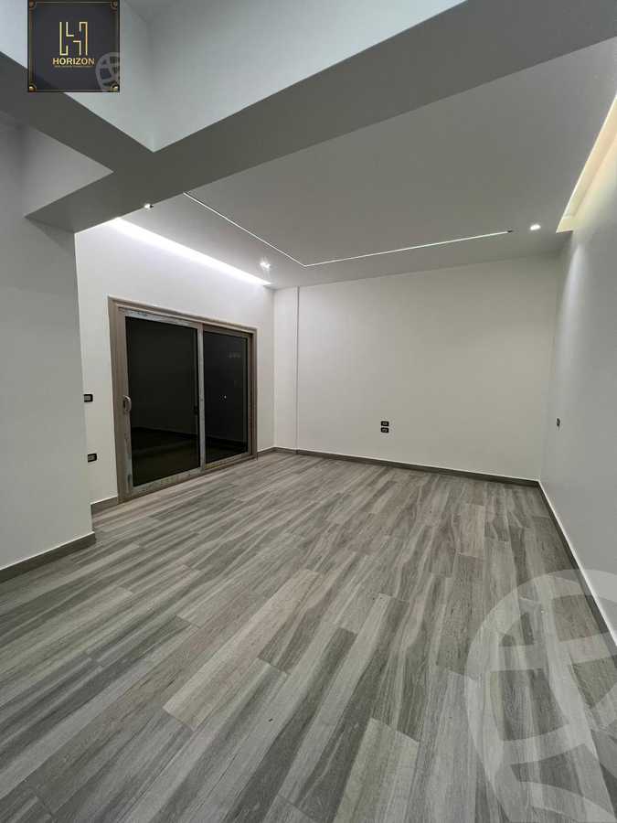 https://aqarmap.com.eg/ar/listing/6363537-for-rent-cairo-new-cairo-compounds-galleria-moon-valley
