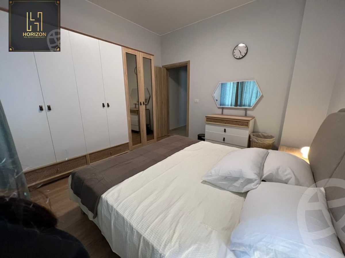 https://aqarmap.com.eg/ar/listing/6369761-for-rent-cairo-new-cairo-compounds-fifth-square