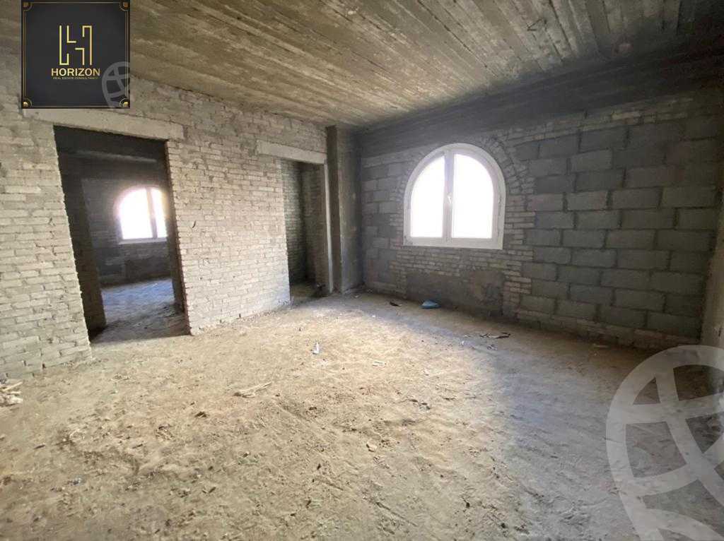 https://aqarmap.com.eg/en/listing/6369776-for-sale-cairo-new-cairo-compounds-hyde-park-centre-ville-hyde-park