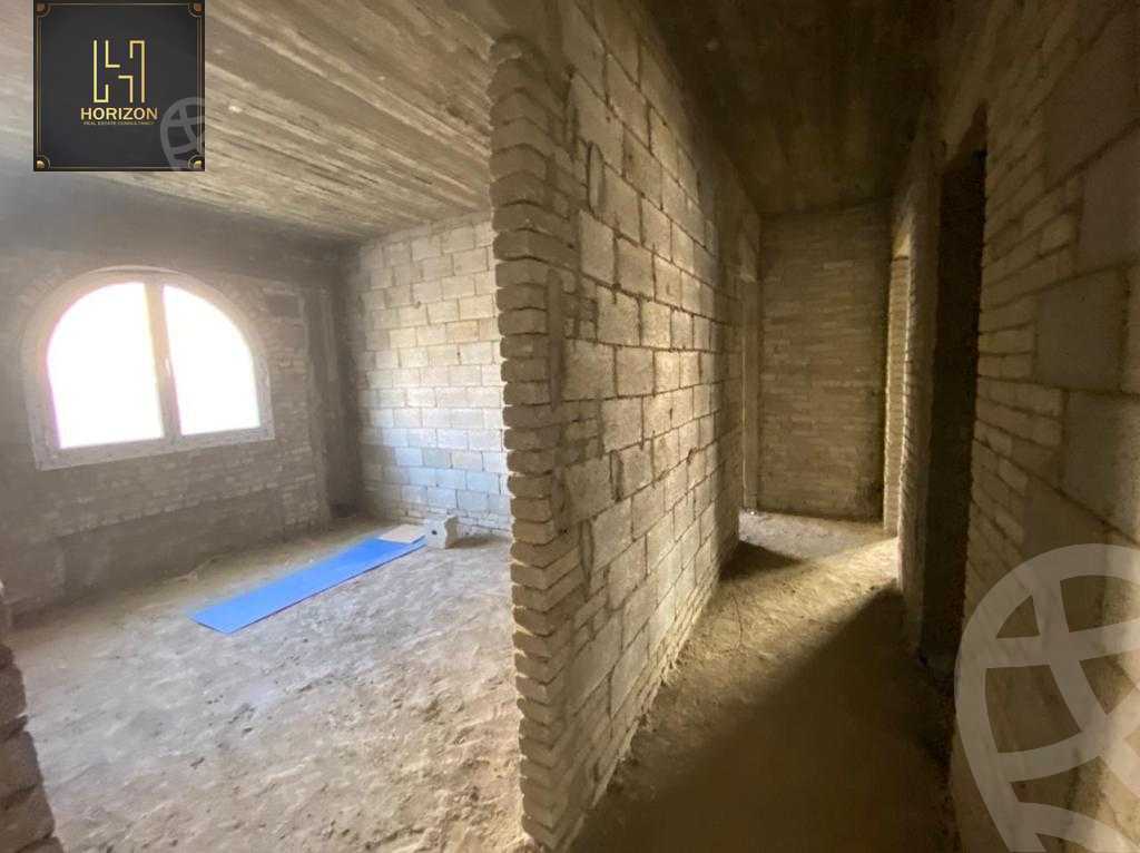https://aqarmap.com.eg/en/listing/6369776-for-sale-cairo-new-cairo-compounds-hyde-park-centre-ville-hyde-park