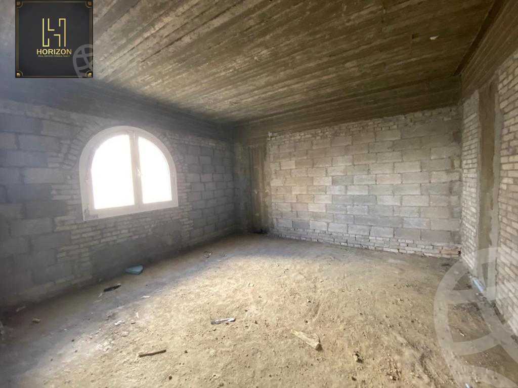https://aqarmap.com.eg/en/listing/6369776-for-sale-cairo-new-cairo-compounds-hyde-park-centre-ville-hyde-park