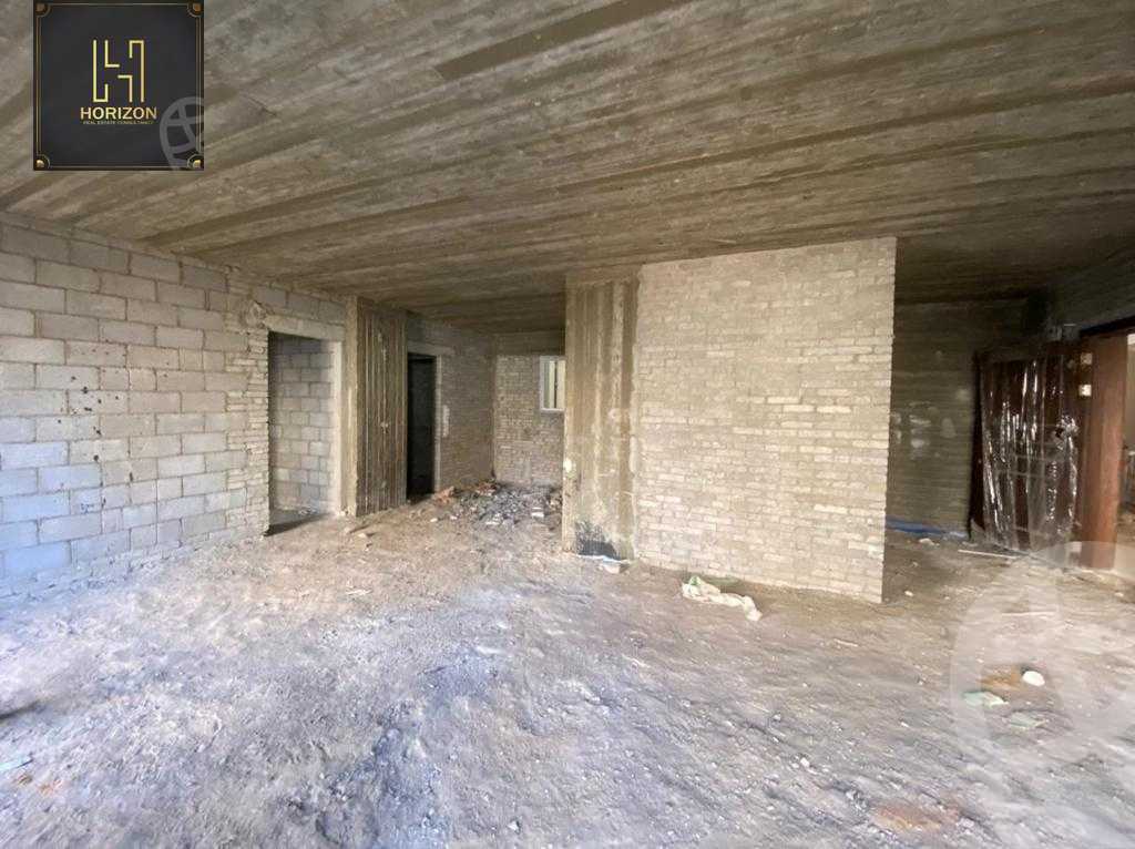 https://aqarmap.com.eg/en/listing/6369776-for-sale-cairo-new-cairo-compounds-hyde-park-centre-ville-hyde-park