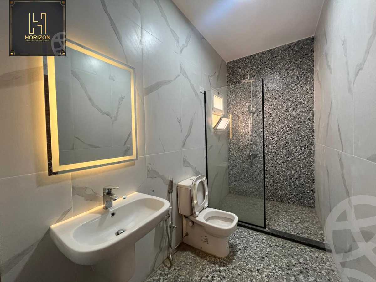 https://aqarmap.com.eg/en/listing/6403997-for-rent-cairo-new-cairo-compounds-hyde-park-centre-ville-hyde-park