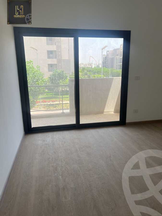 https://aqarmap.com.eg/en/listing/6506457-for-sale-cairo-new-cairo-compounds-fifth-square