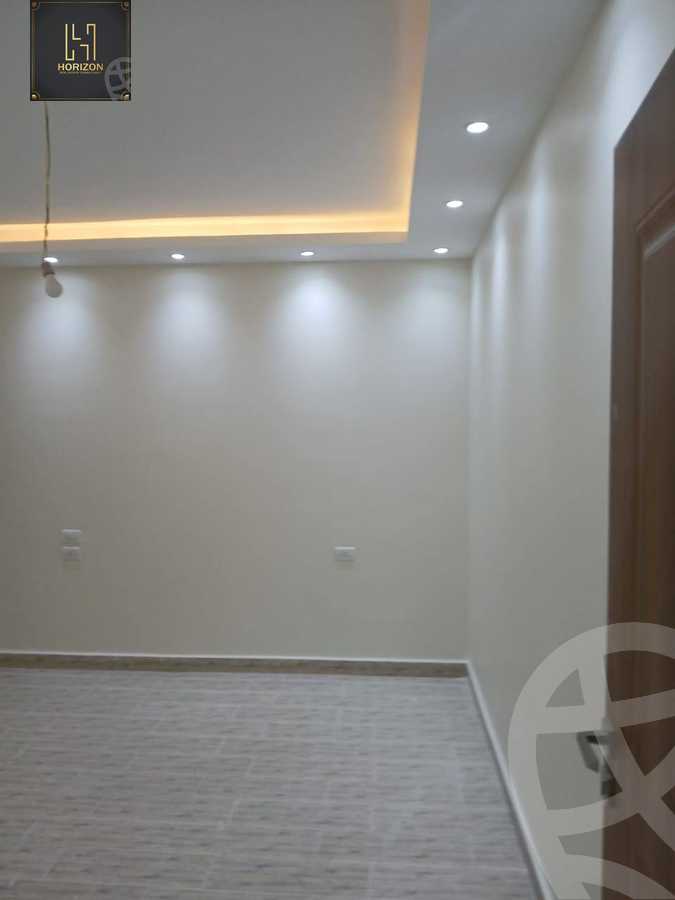 https://aqarmap.com.eg/ar/listing/6522244-for-rent-cairo-new-cairo-compounds-stwn-ryzydns-by-ar-y-llttwyr