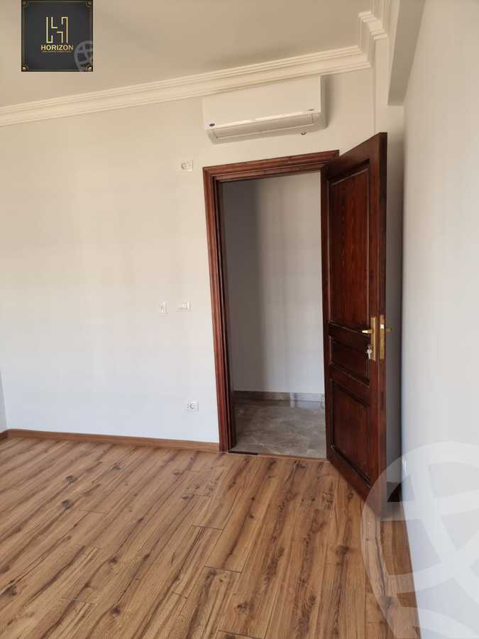 https://aqarmap.com.eg/en/listing/6525760-for-rent-cairo-new-cairo-compounds-mountain-view-hyde-park