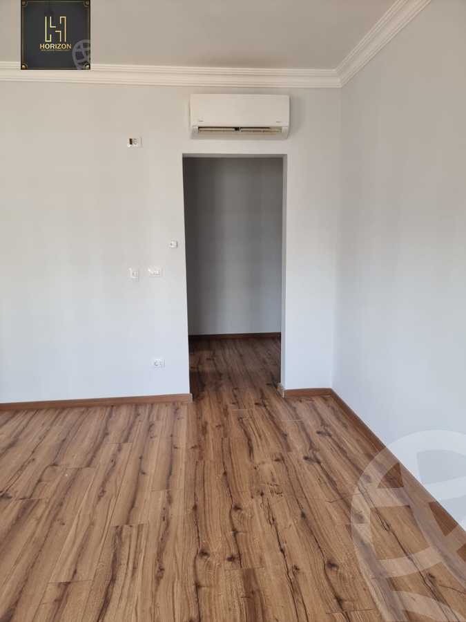 https://aqarmap.com.eg/en/listing/6525760-for-rent-cairo-new-cairo-compounds-mountain-view-hyde-park