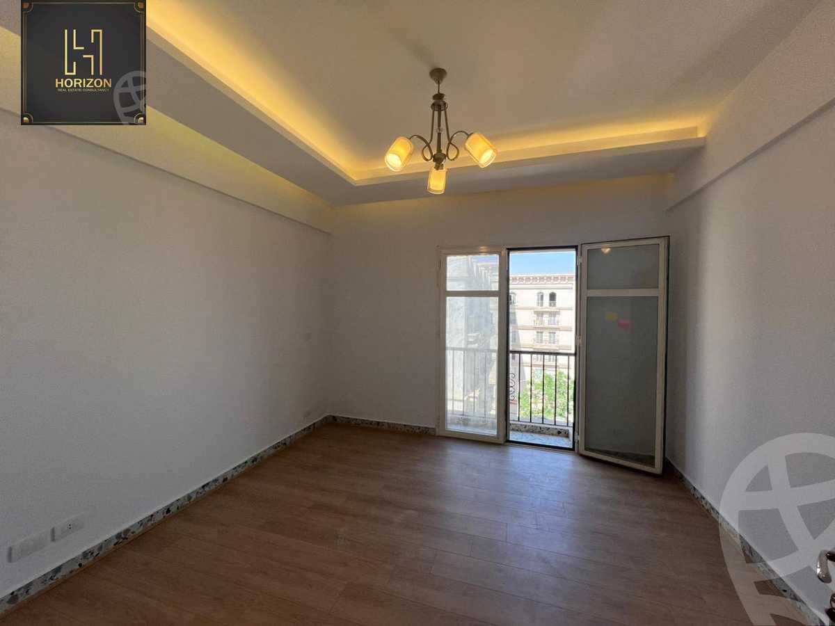 https://aqarmap.com.eg/en/listing/6530683-for-rent-cairo-new-cairo-compounds-hyde-park-centre-ville-hyde-park