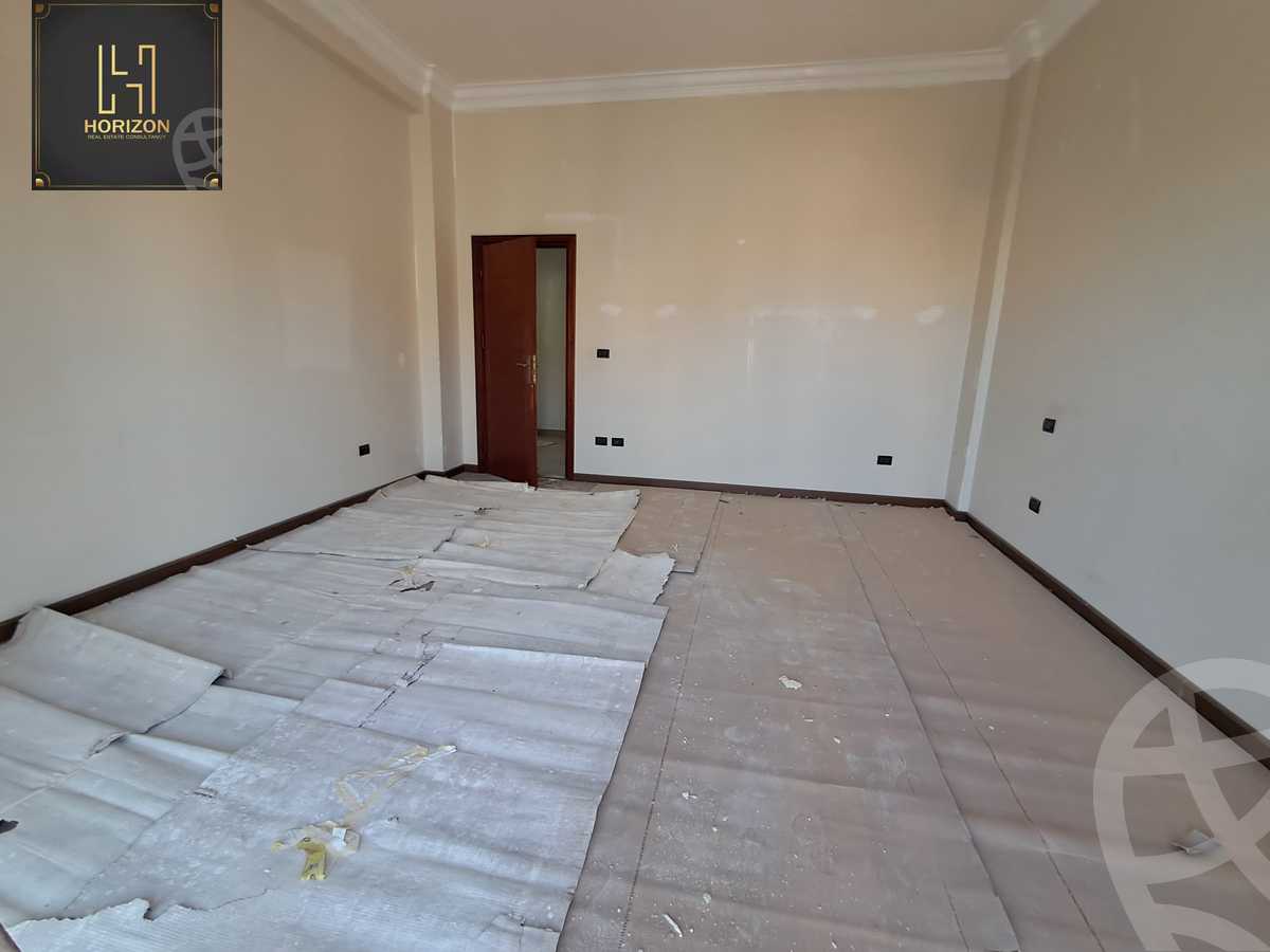 https://aqarmap.com.eg/ar/listing/6533579-for-rent-cairo-new-cairo-compounds-el-mostashareen-compound