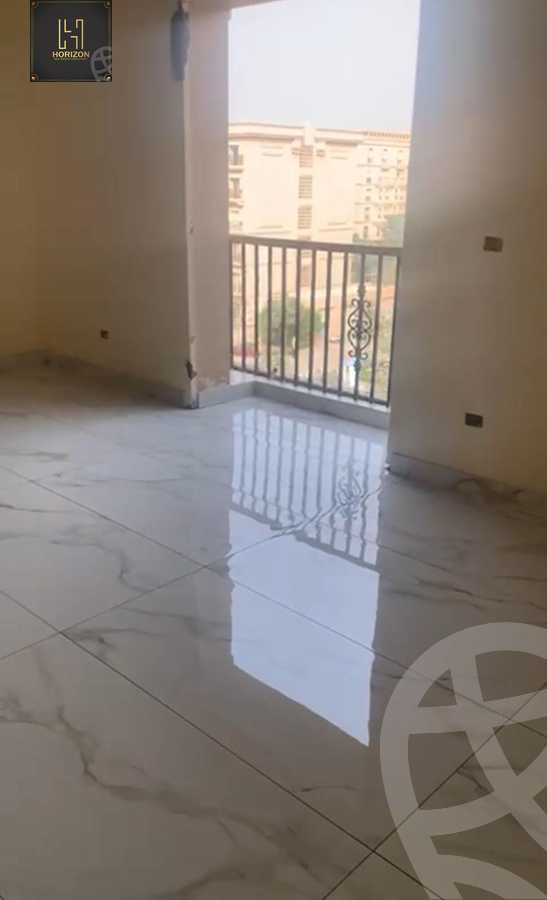 https://aqarmap.com.eg/en/listing/6553773-for-rent-cairo-new-cairo-compounds-hyde-park-centre-ville-hyde-park
