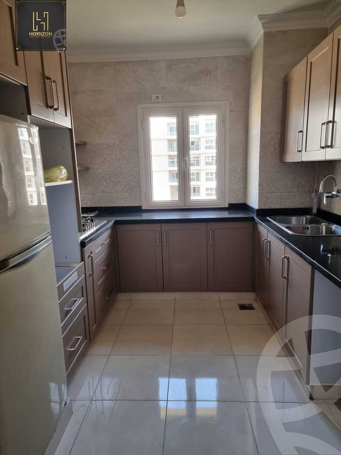 https://aqarmap.com.eg/ar/listing/6557847-for-rent-cairo-new-cairo-compounds-mountain-view-hyde-park